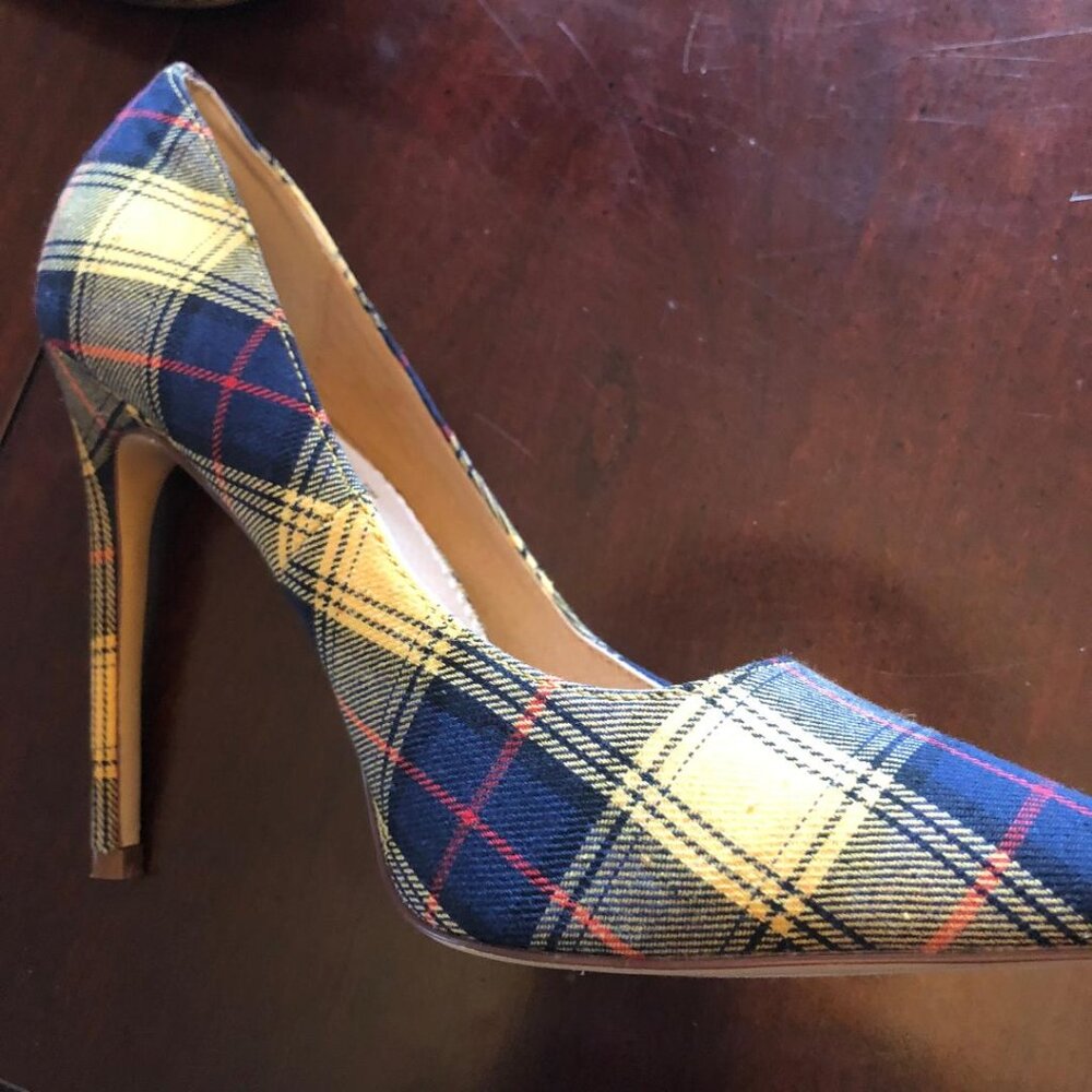 HOST PICK, Liliana, Blue, Yellow, & Red Plaid, Stiletto heels, NWOT, Sz 7.5